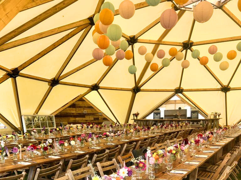 Internal geodome photo decorated with balloons